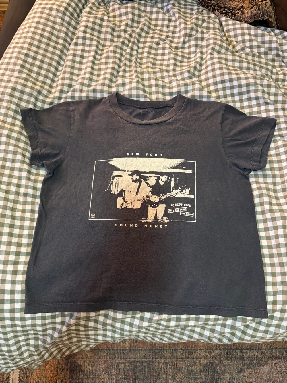 Brandy Melville John Galt New York Sound Money Graphic T-Shirt - Black